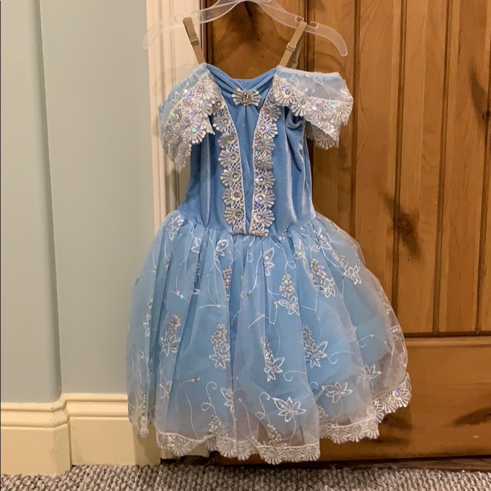 BALLET COSTUME GOOD AS NEW!!!